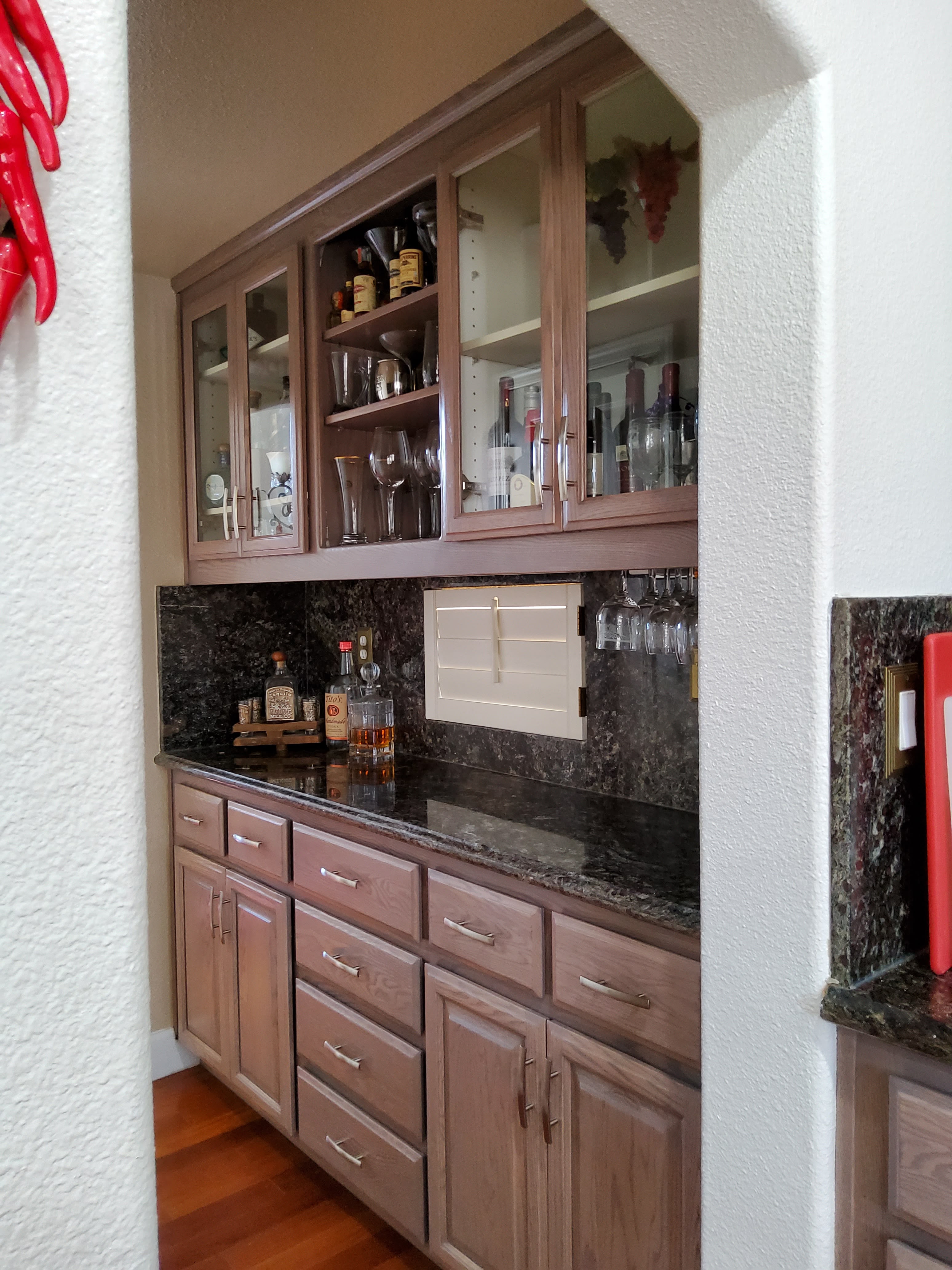 Custom Cabinet Refinishing